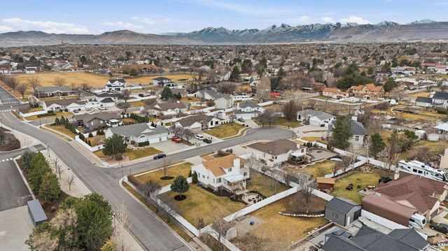 3748 W ELK PARK CT, South Jordan, UT 84095