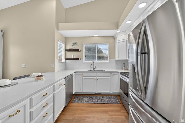 3748 W ELK PARK CT, South Jordan, UT 84095