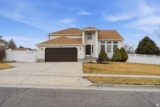 3748 W ELK PARK CT, South Jordan, UT 84095