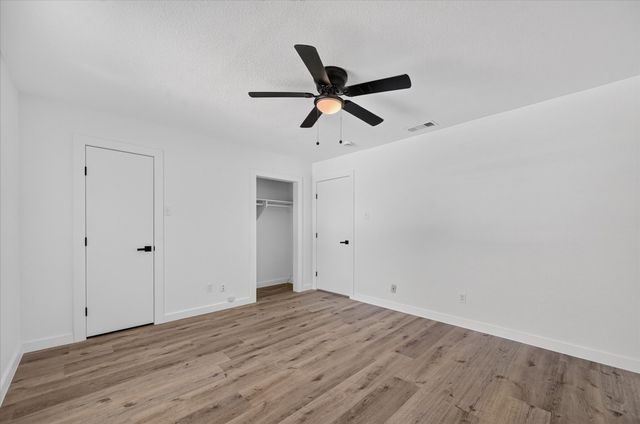 620 Royal Crest Drive, Richardson, TX 75081