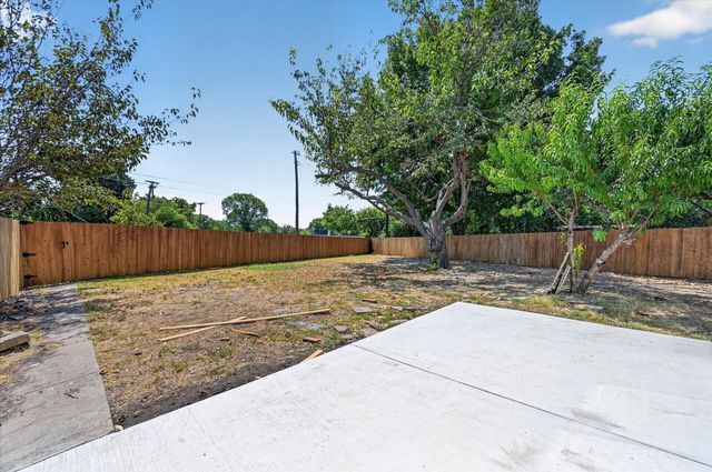 620 Royal Crest Drive, Richardson, TX 75081