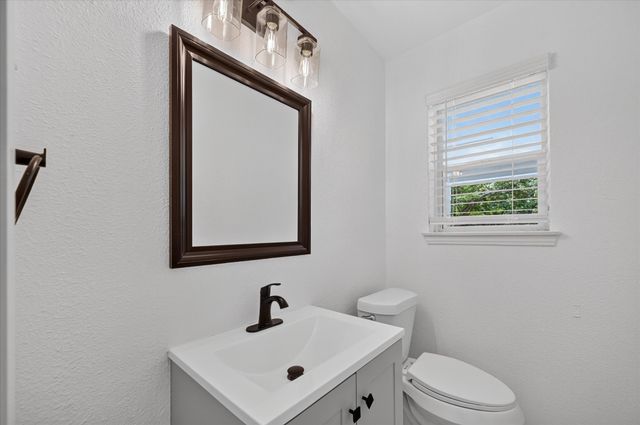 620 Royal Crest Drive, Richardson, TX 75081