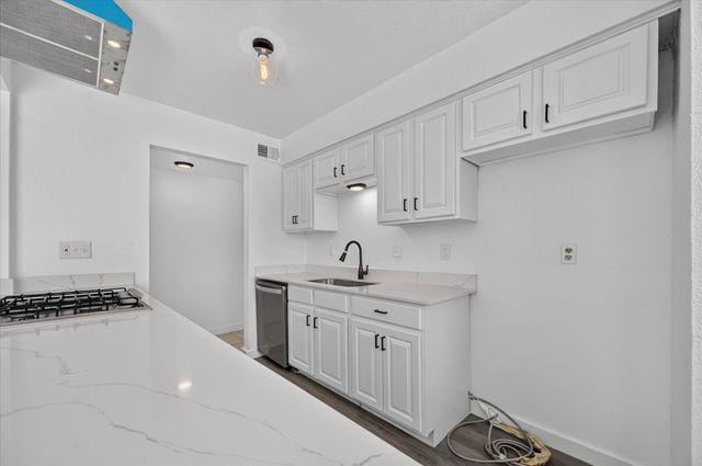620 Royal Crest Drive, Richardson, TX 75081