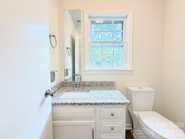 8431 Mission Hills Road, Charlotte, NC 28227