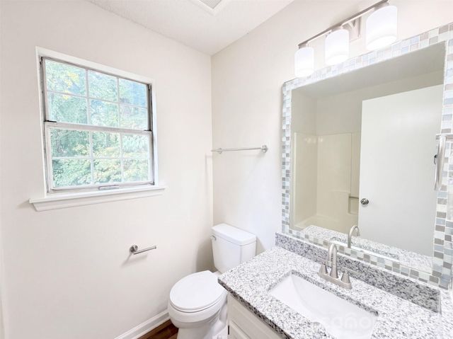8431 Mission Hills Road, Charlotte, NC 28227