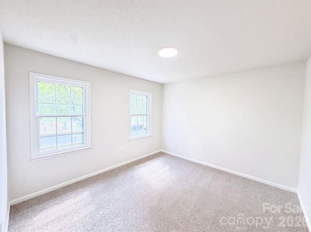 8431 Mission Hills Road, Charlotte, NC 28227
