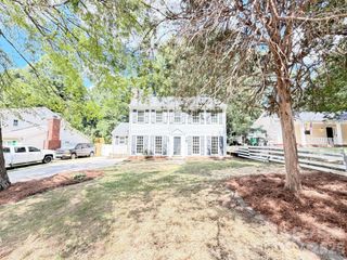 8431 Mission Hills Road, Charlotte, NC 28227