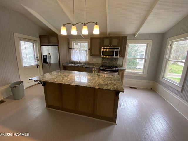 215 Versailles Boulevard 3, Lafayette, LA 70501