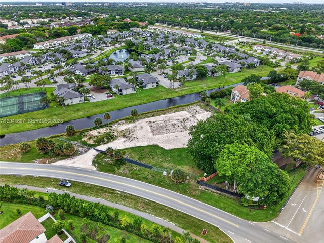 22962 Camino Del Mar, Boca Raton, FL 33433