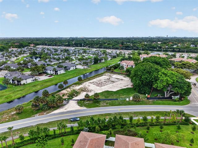 22962 Camino Del Mar, Boca Raton, FL 33433