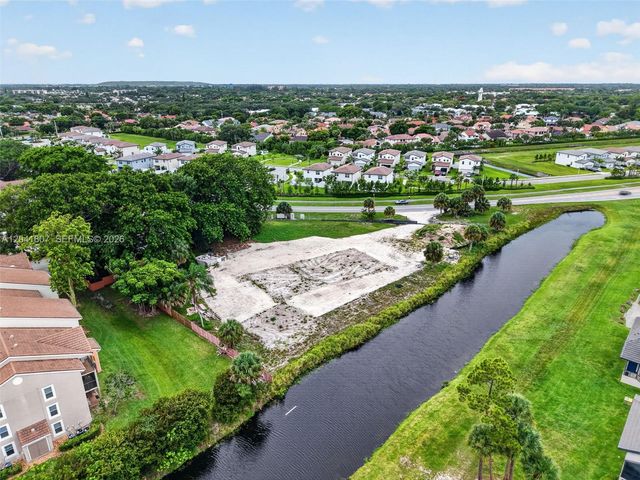 22962 Camino Del Mar, Boca Raton, FL 33433