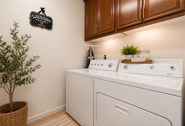 2049 Avignon Ln, Roseville, CA 95747