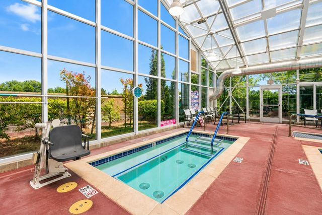 2049 Avignon Ln, Roseville, CA 95747