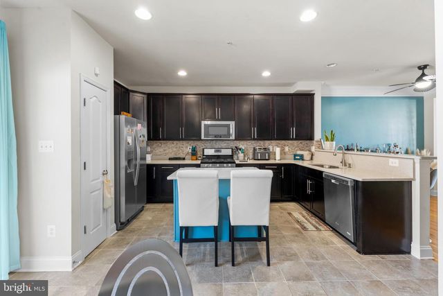 516 VICTORIANNA DR, Capitol Heights, MD 20743