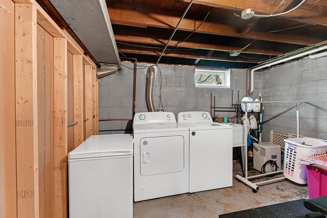 144 E 2nd Avenue, New Lenox, IL 60451