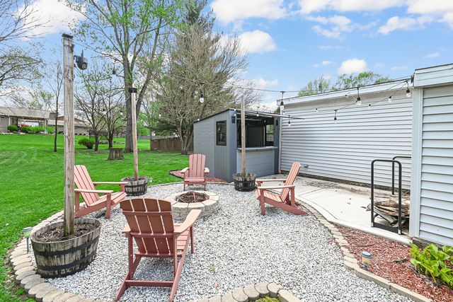 144 E 2nd Avenue, New Lenox, IL 60451