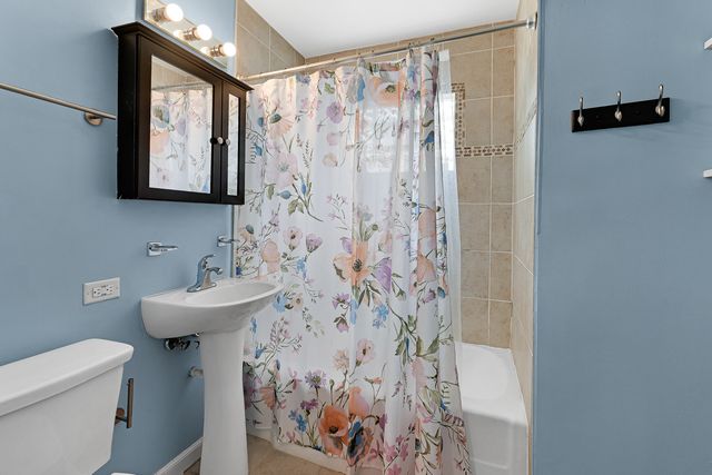 144 E 2nd Avenue, New Lenox, IL 60451
