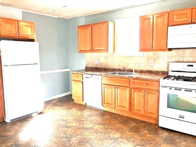 9 Laurel 1, Lynn, MA 01905