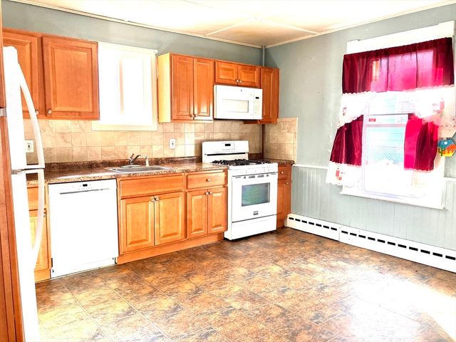 9 Laurel 1, Lynn, MA 01905