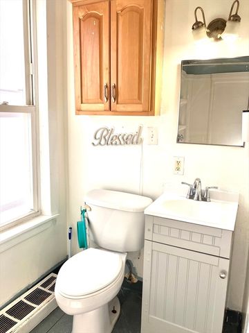 9 Laurel 1, Lynn, MA 01905