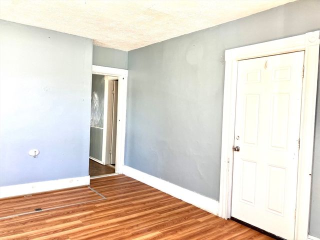 9 Laurel 1, Lynn, MA 01905