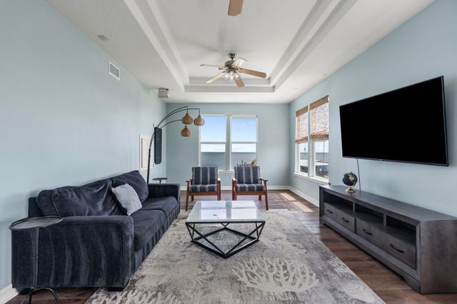 100 Avenue A, San Leon, TX 77539