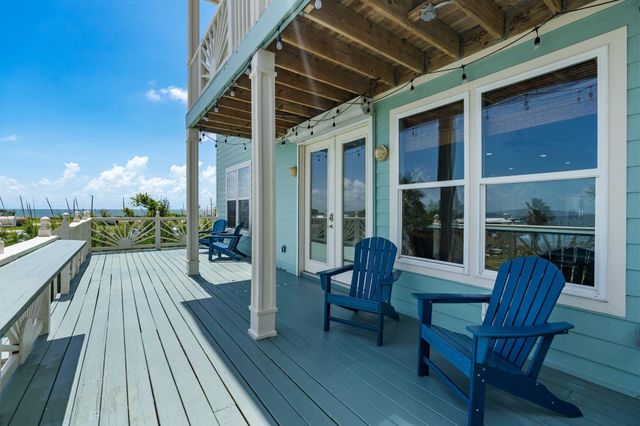 100 Avenue A, San Leon, TX 77539