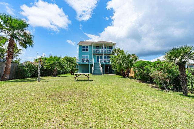 100 Avenue A, San Leon, TX 77539