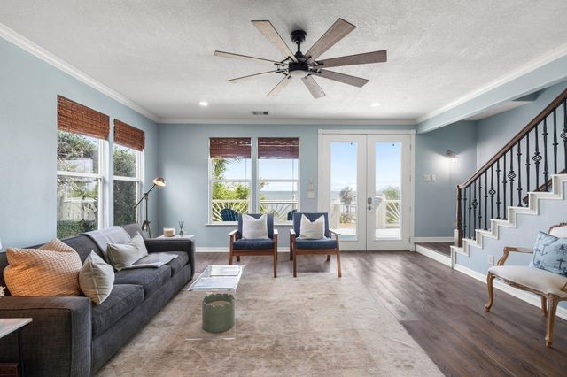 100 Avenue A, San Leon, TX 77539