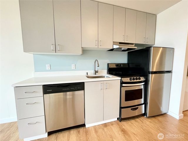 2249 NE 46th Street, Seattle, WA 98105