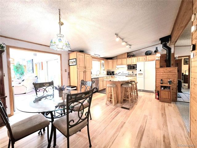 277 Cherokee Dr, Florissant, CO 80816