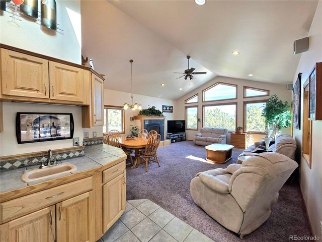 277 Cherokee Dr, Florissant, CO 80816