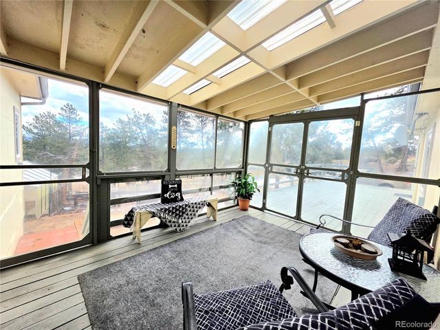 277 Cherokee Dr, Florissant, CO 80816