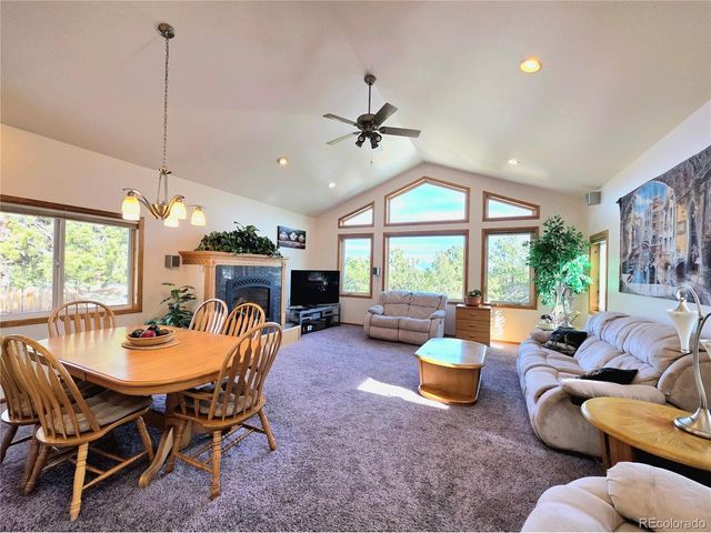 277 Cherokee Dr, Florissant, CO 80816