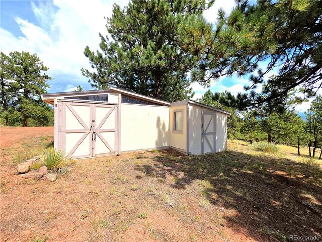 277 Cherokee Dr, Florissant, CO 80816