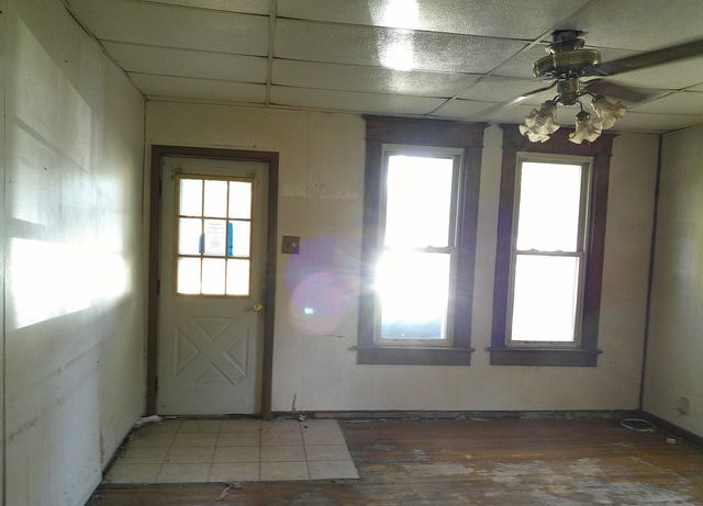 701 S Cain Street, Clinton, IL 61727