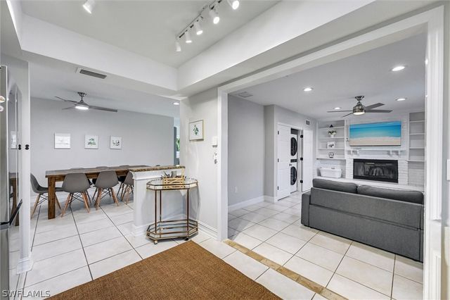 795 94th AVE N, Naples, FL 34108