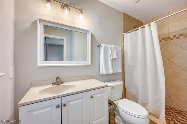 795 94th AVE N, Naples, FL 34108