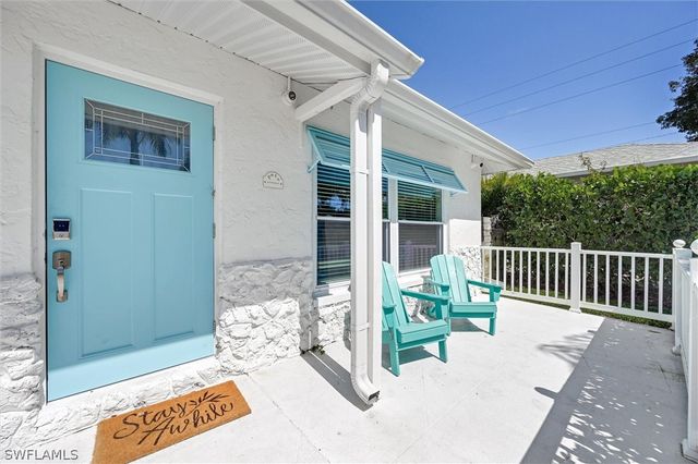 795 94th AVE N, Naples, FL 34108