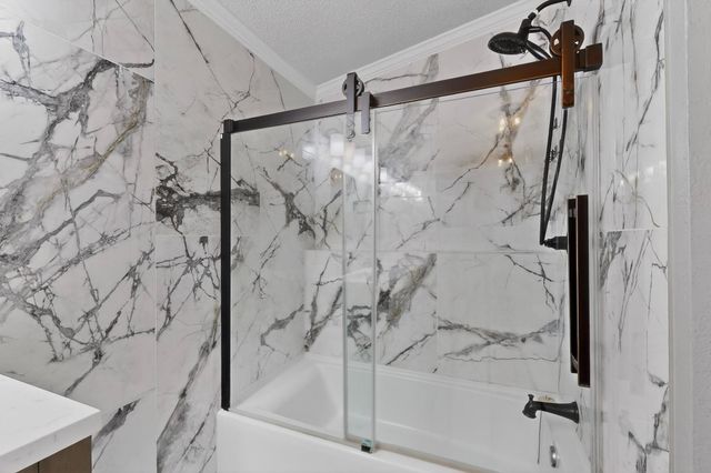 819 Hoss Road, Sanger, TX 76266