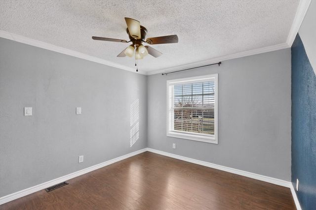 819 Hoss Road, Sanger, TX 76266