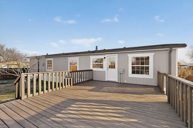 819 Hoss Road, Sanger, TX 76266