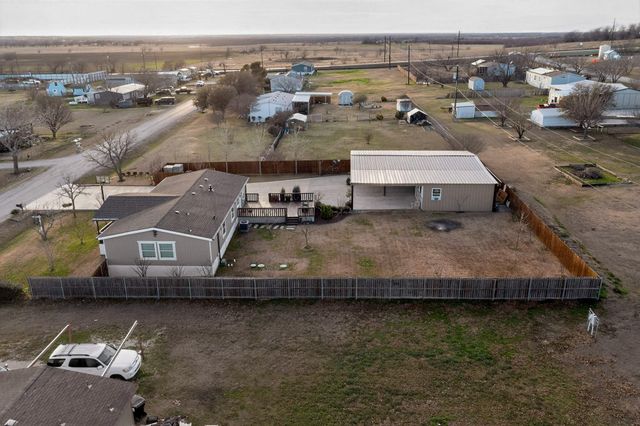 819 Hoss Road, Sanger, TX 76266