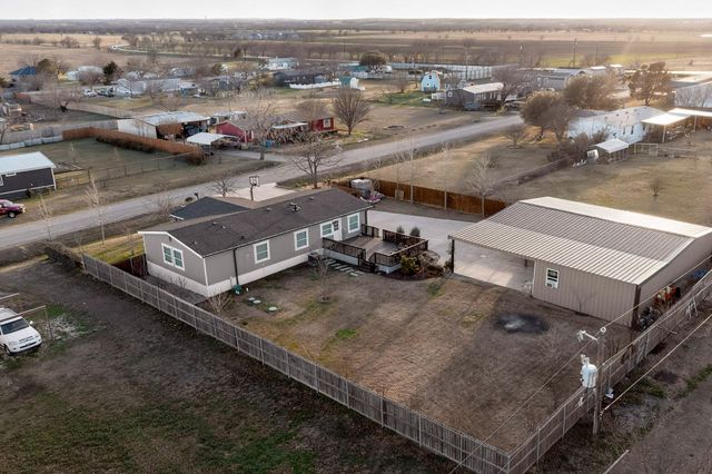 819 Hoss Road, Sanger, TX 76266