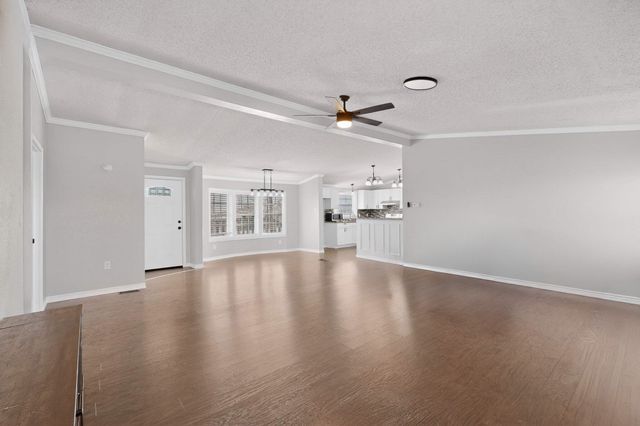 819 Hoss Road, Sanger, TX 76266