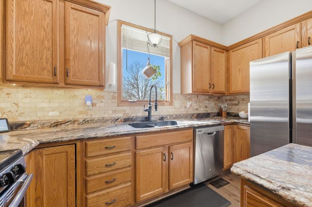 1410 Northpointe Ct, Andover, KS 67002