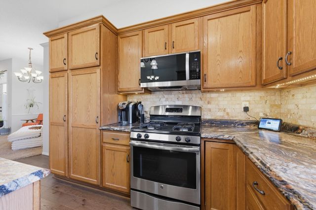 1410 Northpointe Ct, Andover, KS 67002