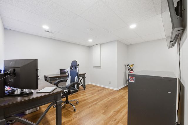 1410 Northpointe Ct, Andover, KS 67002