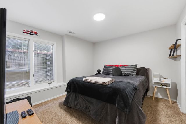 1410 Northpointe Ct, Andover, KS 67002