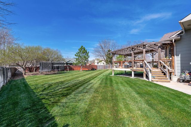 1410 Northpointe Ct, Andover, KS 67002